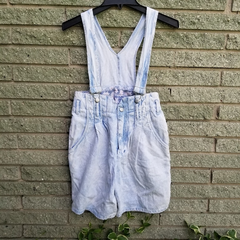 Vtg Pinot Noir white was short overall high waist